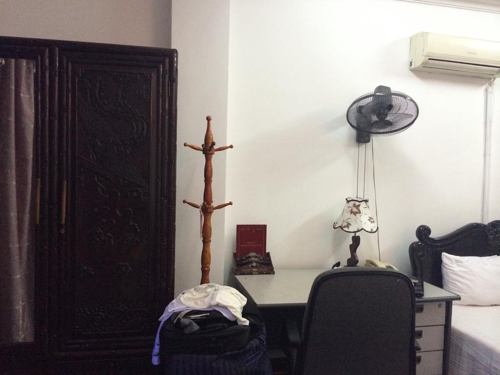 Ngoc Linh Hotel Hanoi Bagian luar foto